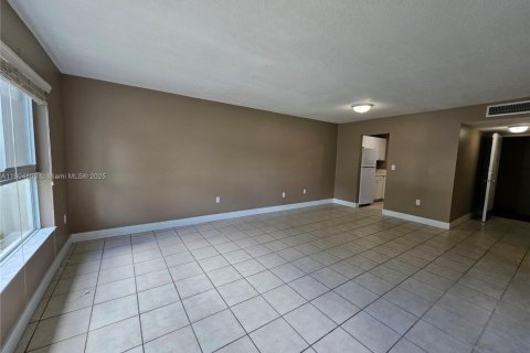 Copropriété à vendre à Miami Lakes, Floride: 1 chambre, 66.89 m2 № 1956522 - photo 6