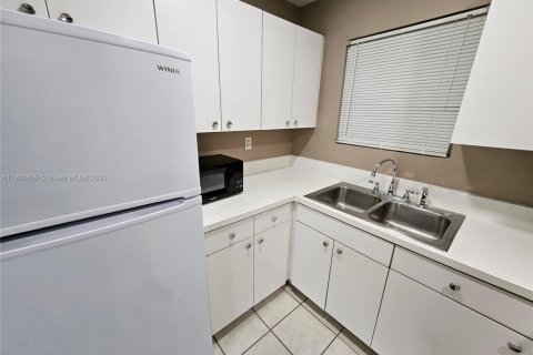 Copropriété à vendre à Miami Lakes, Floride: 1 chambre, 66.89 m2 № 1956522 - photo 18