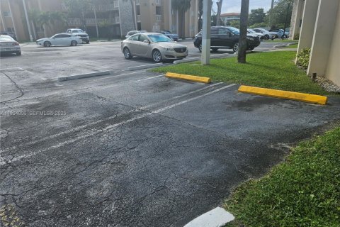 Condominio en venta en Miami Lakes, Florida, 1 dormitorio, 66.89 m2 № 1956522 - foto 28