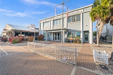 Propiedad comercial en venta en Cape Coral, Florida № 2010603 - foto 6