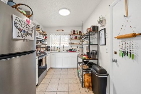 House in Ocala, Florida 2 bedrooms, 83.98 sq.m. № 2227650 - photo 8