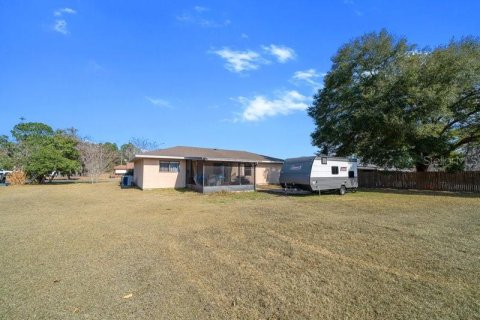 House in Ocala, Florida 2 bedrooms, 83.98 sq.m. № 2227650 - photo 15