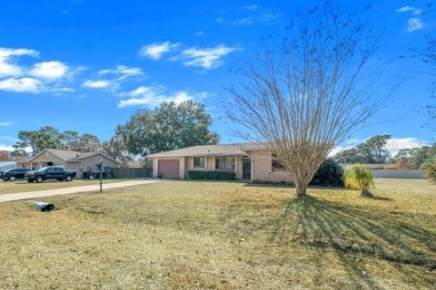 House in Ocala, Florida 2 bedrooms, 83.98 sq.m. № 2227650 - photo 3