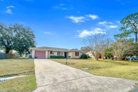 House in Ocala, Florida 2 bedrooms, 83.98 sq.m. № 2227650 - photo 2