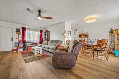 House in Ocala, Florida 2 bedrooms, 83.98 sq.m. № 2227650 - photo 5