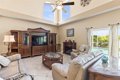 Casa en venta en Tampa, Florida, 4 dormitorios, 219.44 m2 № 1666020 - foto 20