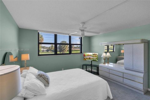 Condominio en venta en Deerfield Beach, Florida, 2 dormitorios, 97.55 m2 № 2001023 - foto 22