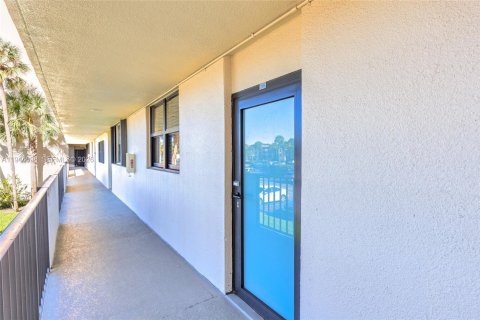 Condominio en venta en Deerfield Beach, Florida, 2 dormitorios, 97.55 m2 № 2001023 - foto 3