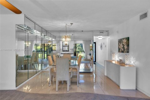 Condominio en venta en Deerfield Beach, Florida, 2 dormitorios, 97.55 m2 № 2001023 - foto 12