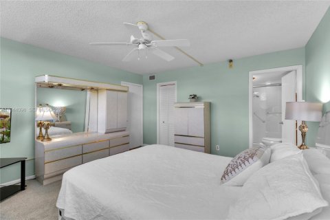 Condominio en venta en Deerfield Beach, Florida, 2 dormitorios, 97.55 m2 № 2001023 - foto 24