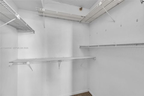 Condominio en venta en Deerfield Beach, Florida, 2 dormitorios, 97.55 m2 № 2001023 - foto 27