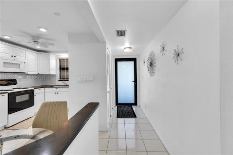 Condominio en venta en Deerfield Beach, Florida, 2 dormitorios, 97.55 m2 № 2001023 - foto 5