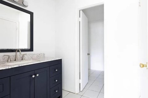 Condominio en alquiler en Homestead, Florida, 2 dormitorios, 99.87 m2 № 1942380 - foto 7