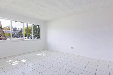 Condominio en alquiler en Homestead, Florida, 2 dormitorios, 99.87 m2 № 1942380 - foto 2