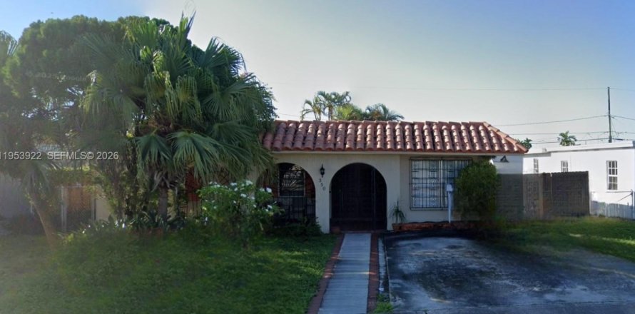 Casa en Hialeah, Florida 3 dormitorios, 222.97 m2 № 2008277