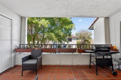 Condo in Miami, Florida, 3 bedrooms  № 2076686 - photo 23