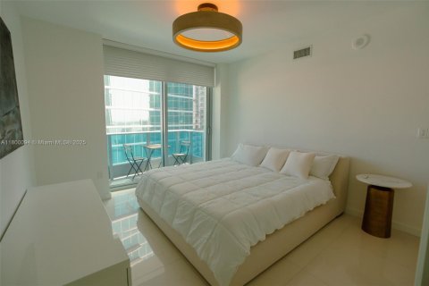 Condo in Miami, Florida, 2 bedrooms  № 1888722 - photo 17