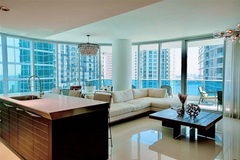 Condo in Miami, Florida, 2 bedrooms  № 1888722 - photo 25