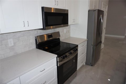 Villa ou maison à vendre à Largo, Floride: 4 chambres, 179.3 m2 № 2277285 - photo 7