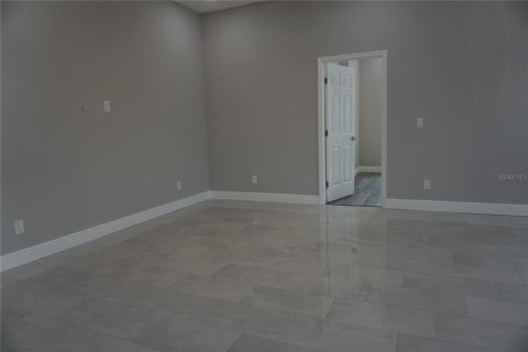 Villa ou maison à vendre à Largo, Floride: 4 chambres, 179.3 m2 № 2277285 - photo 3