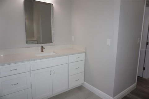 Villa ou maison à vendre à Largo, Floride: 4 chambres, 179.3 m2 № 2277285 - photo 11