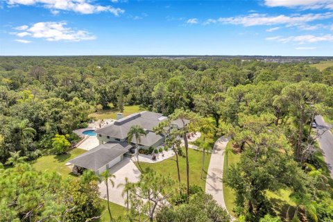 House in Sarasota, Florida 5 bedrooms, 700.85 sq.m. № 1364514 - photo 1