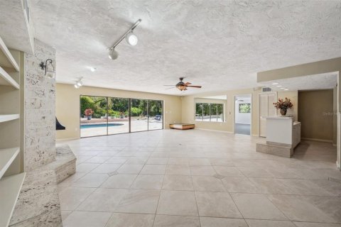House in Sarasota, Florida 5 bedrooms, 700.85 sq.m. № 1364514 - photo 10