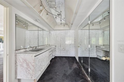 House in Sarasota, Florida 5 bedrooms, 700.85 sq.m. № 1364514 - photo 23