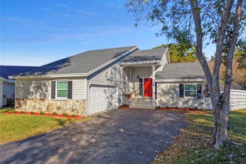 House in Miami, Florida 4 bedrooms, 167.13 sq.m. № 2013179