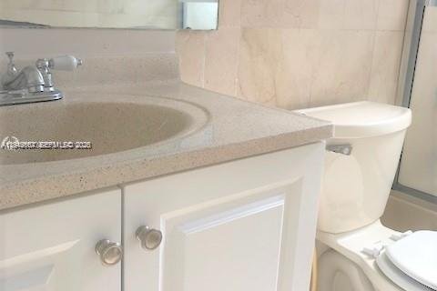 Condo in Miami, Florida, 2 bedrooms  № 2002896 - photo 4