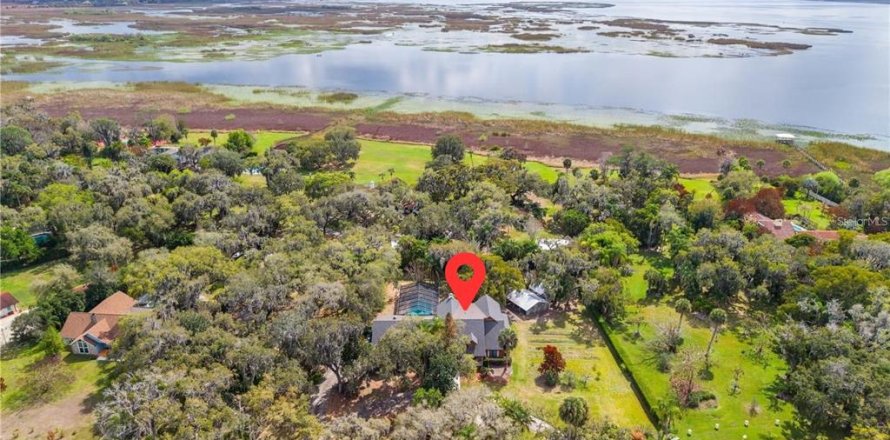Villa ou maison à Kissimmee, Floride 4 chambres, 483.74 m2 № 2402926