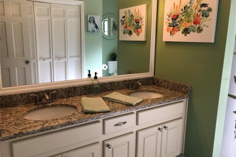 Casa en venta en Brandon, Florida, 4 dormitorios, 255.67 m2 № 1899369 - foto 11