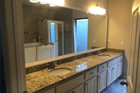 Casa en venta en Brandon, Florida, 4 dormitorios, 255.67 m2 № 1899369 - foto 16