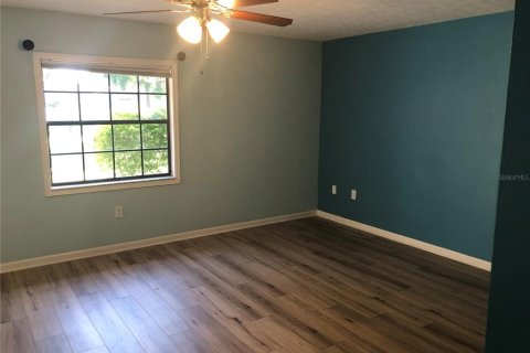 Casa en venta en Brandon, Florida, 4 dormitorios, 255.67 m2 № 1899369 - foto 14