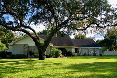 Casa en venta en Brandon, Florida, 4 dormitorios, 255.67 m2 № 1899369 - foto 1