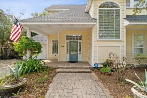 House in Miramar Beach, Florida 3 bedrooms, 221.57 sq.m. № 560388 - photo 1