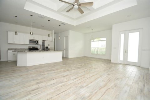 Villa ou maison à louer à North Port, Floride: 3 chambres, 168.43 m2 № 1900739 - photo 5