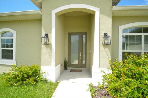 Villa ou maison à louer à North Port, Floride: 3 chambres, 168.43 m2 № 1900739 - photo 21