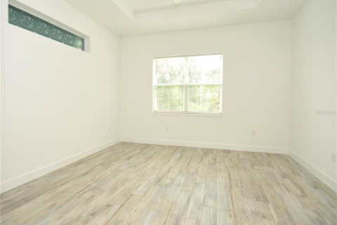 Villa ou maison à louer à North Port, Floride: 3 chambres, 168.43 m2 № 1900739 - photo 6