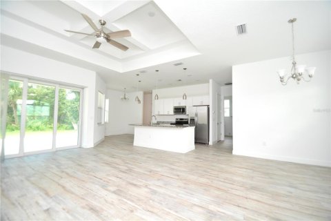 Villa ou maison à louer à North Port, Floride: 3 chambres, 168.43 m2 № 1900739 - photo 3