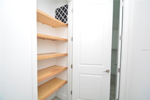 Villa ou maison à louer à North Port, Floride: 3 chambres, 168.43 m2 № 1900739 - photo 13