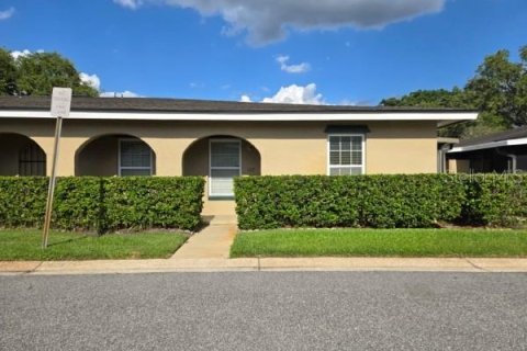 Condominio en alquiler en Casselberry, Florida, 2 dormitorios, 118.08 m2 № 1670829 - foto 1