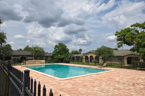 Condo in Casselberry, Florida, 2 bedrooms  № 1670829 - photo 16
