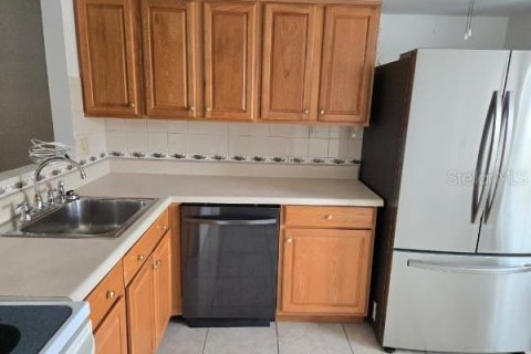 Condominio en alquiler en Casselberry, Florida, 2 dormitorios, 118.08 m2 № 1670829 - foto 4