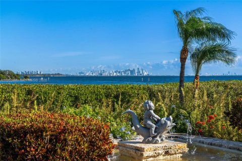 Villa ou maison à vendre à Coral Gables, Floride: 5 chambres, 368.64 m2 № 2154818 - photo 23