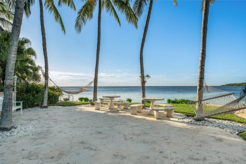 Villa ou maison à vendre à Coral Gables, Floride: 5 chambres, 368.64 m2 № 2154818 - photo 27