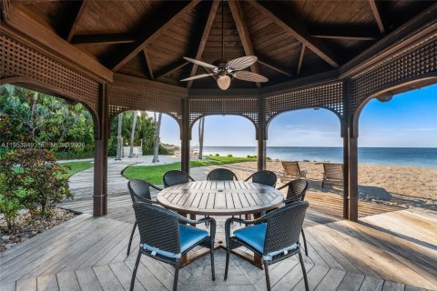 Villa ou maison à vendre à Coral Gables, Floride: 5 chambres, 368.64 m2 № 2154818 - photo 25