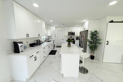 Villa ou maison à vendre à Lutz, Floride: 3 chambres, 144.09 m2 № 1869768 - photo 8