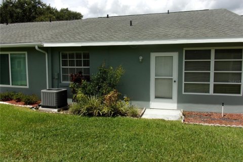 House in Zephyrhills, Florida 2 bedrooms, 106.65 sq.m. № 1894383 - photo 6