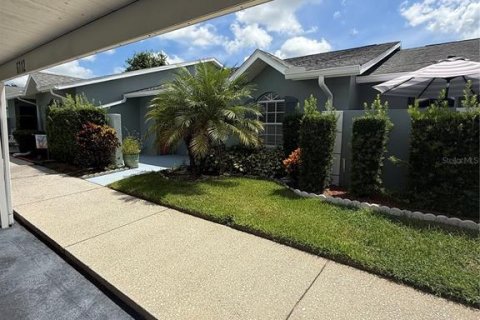 House in Zephyrhills, Florida 2 bedrooms, 106.65 sq.m. № 1894383 - photo 9